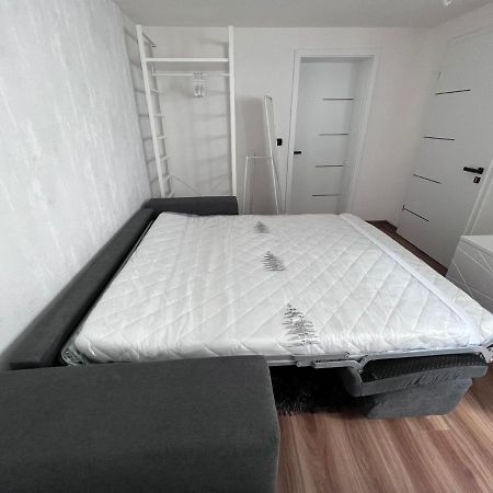 Elizabeth'S Apartments Velke Pavlovice Bagian luar foto